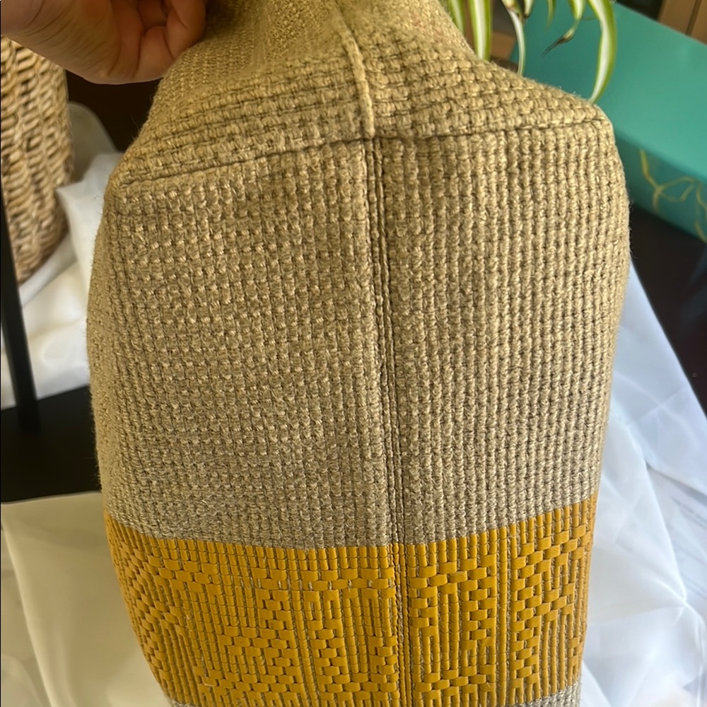 FENDI roll bag leather and woven raffia tote yellow/tan - Picture 12 of 17